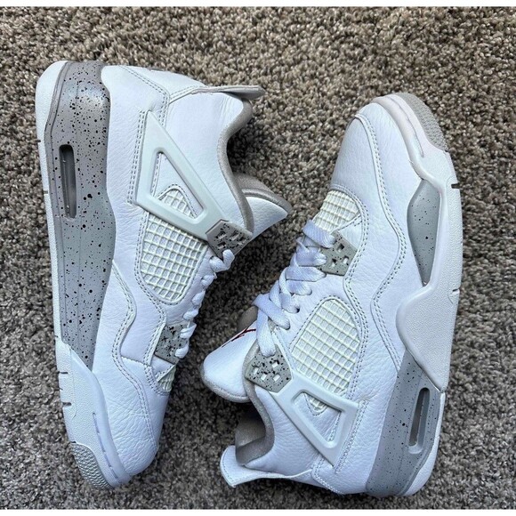 Nike Air Jordan 4 Retro White Oreo Size 5 Youth (Size 6.5 Women's) - Picture 8 of 9